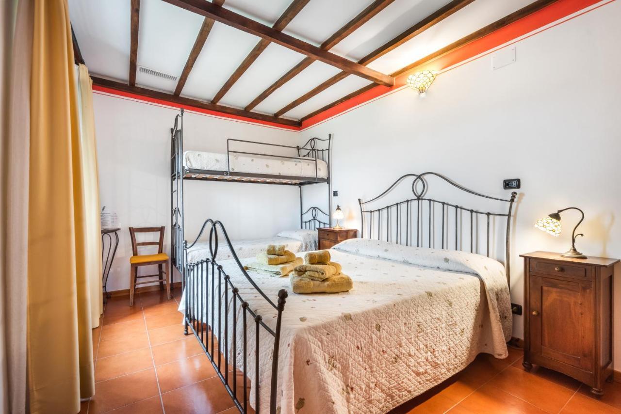 Casale Dei Gelsi Bed & Breakfast Castiglione In Teverina Ngoại thất bức ảnh